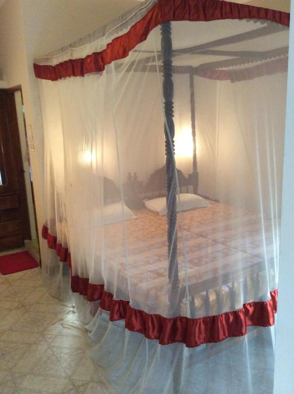 Двухместный (Бюджетный двухместный номер с 1 кроватью и видом на сад) курортного отеля Maharaju Palace, Ковалам