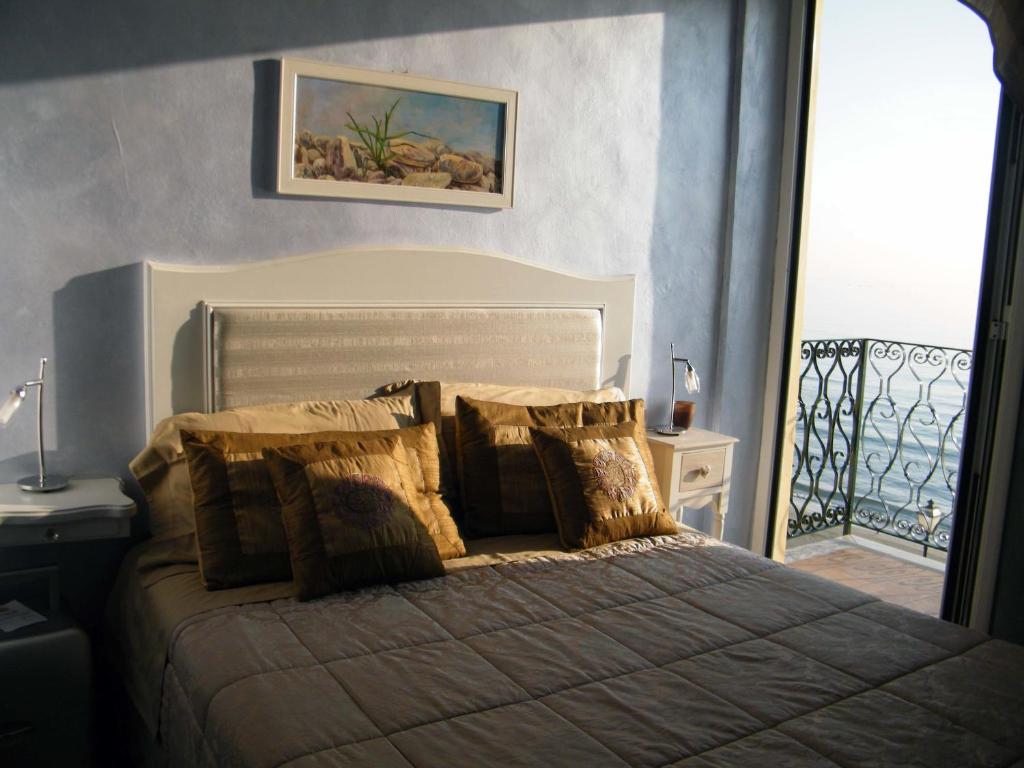 Двухместный (Двухместный номер с 1 кроватью и балконом, вид на море) отеля B&B DaGiueli, Алассио