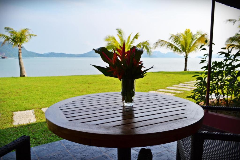 Двухместный (Улучшенный номер с видом на море), The Ocean Residence Langkawi