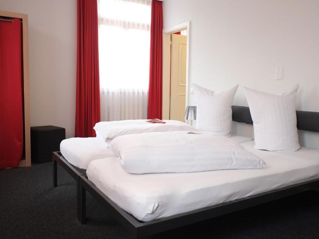 Двухместный (Двухместный номер с 2 отдельными кроватями) отеля Hotel Brauerei Frohsinn, Санкт-Галлен