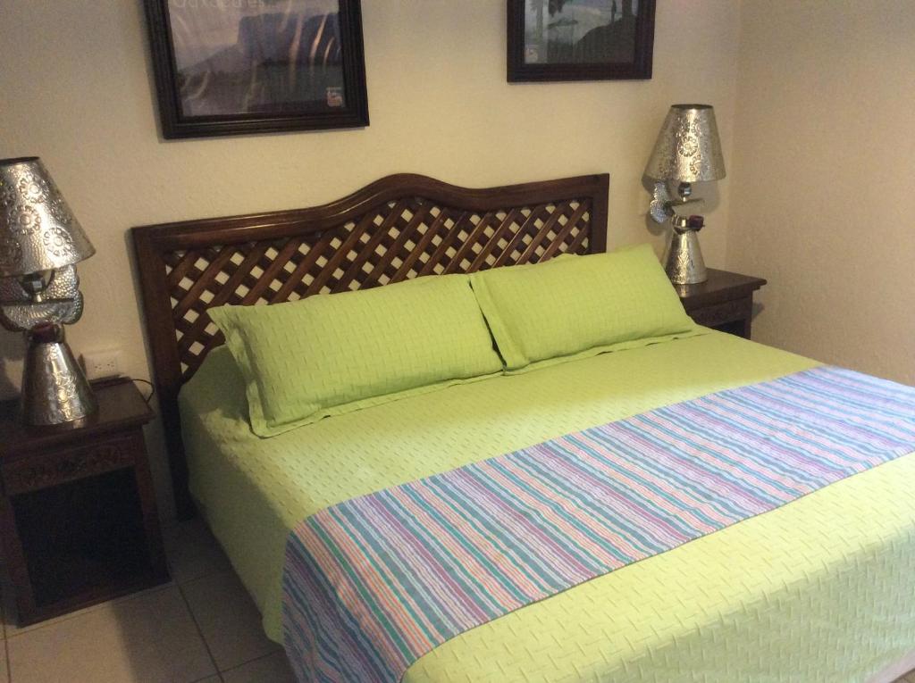 Сьюит (Улучшенный люкс) отеля Hotel Casa Yunenisa, Оахака-де-Хуарес