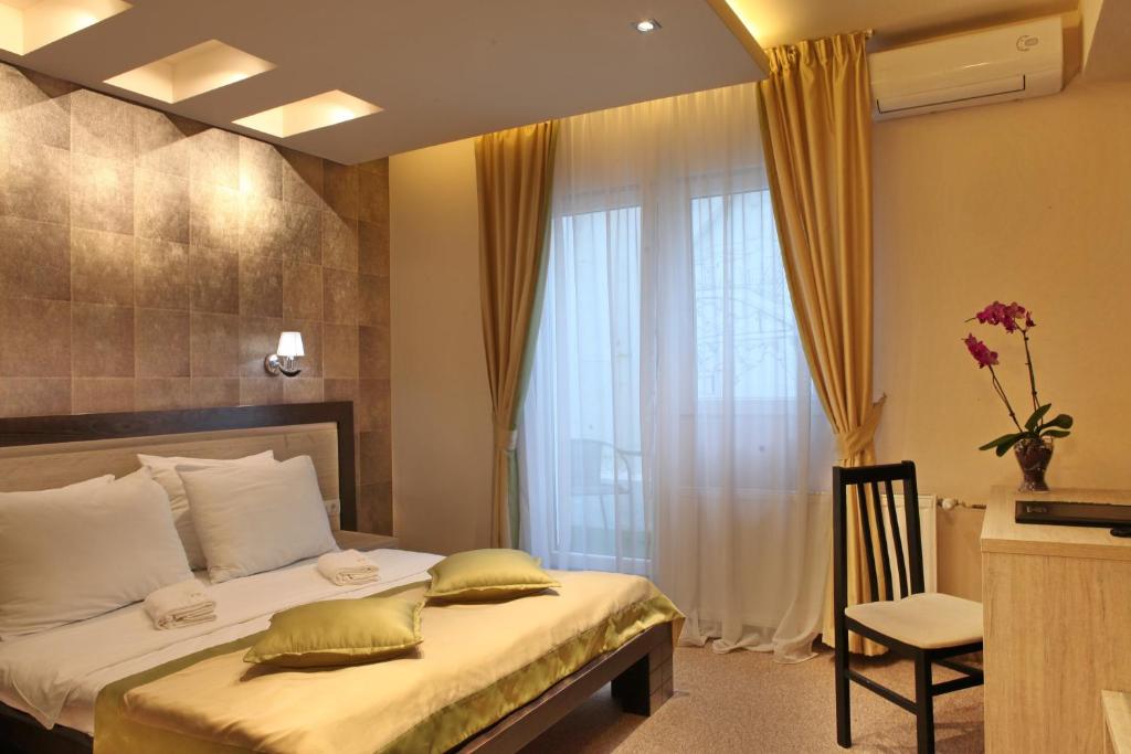 Двухместный (Двухместный номер с 1 кроватью, террасой и парковкой) отеля Hotel Vozarev, Белград
