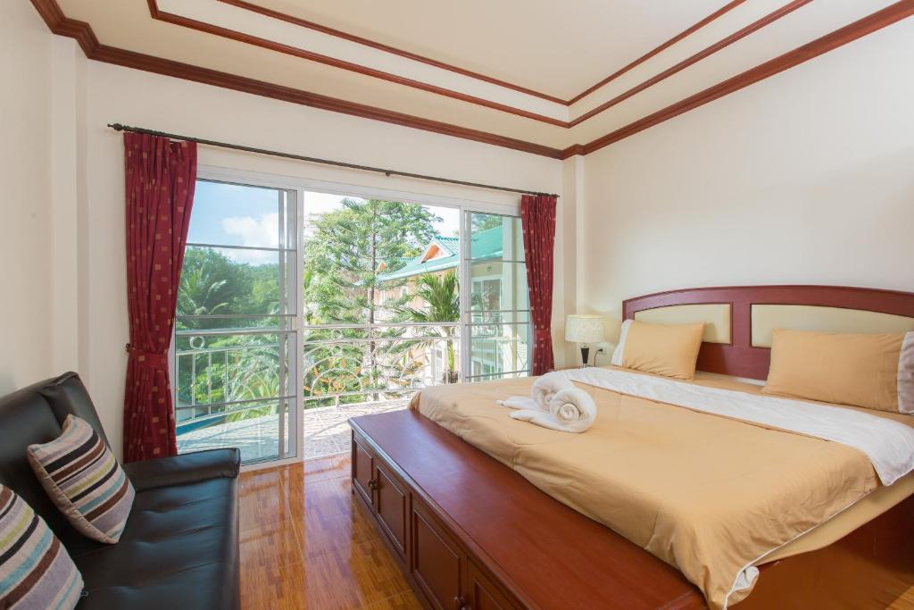 Апартаменты (Апартаменты с балконом (для 2 взрослых)), Patong Rai Rum Yen Resort