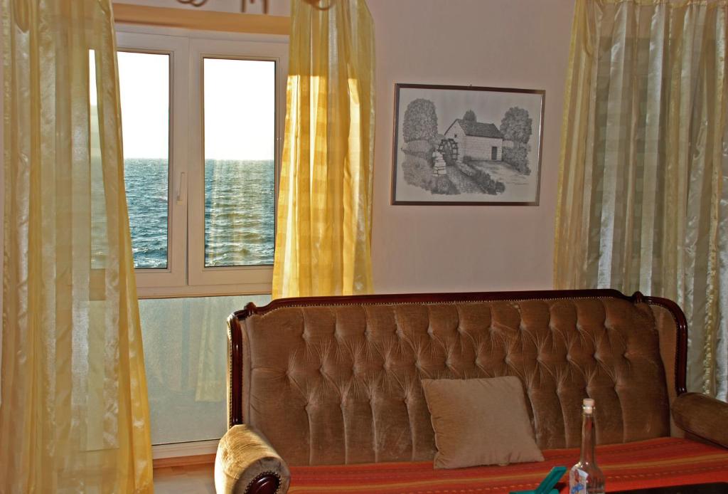 Двухместный (Номер Делюкс с кроватью размера «queen-size») отеля Hotel Velinac, Карлобаг