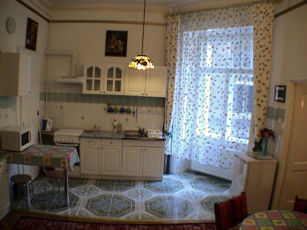 Апартаменты (Апартаменты с балконом (5 взрослых)), Garibaldi 5 Apartments & Rooms