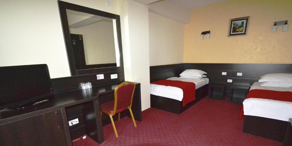 Двухместный (Двухместный номер бизнес-класса с 2 отдельными кроватями) отеля Hotel Ancor, Бухарест