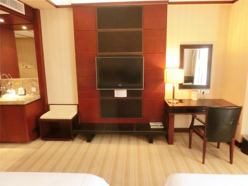 Двухместный (Улучшенный двухместный номер с 1 кроватью или 2 отдельными кроватями) отеля Guangzhou Baiyun International Convention Center, Гуанчжоу