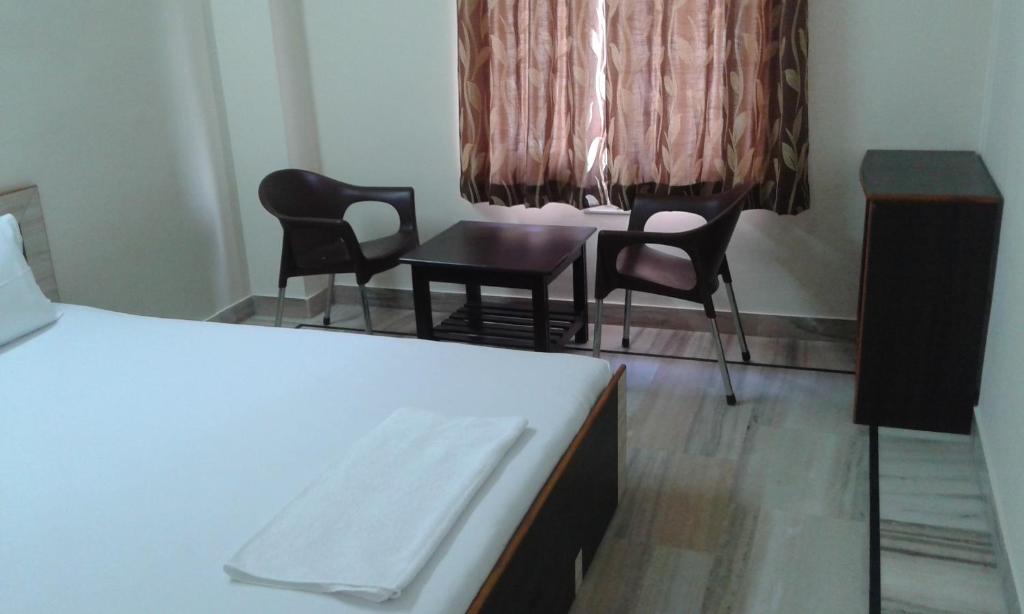 Двухместный (Двухместный номер Делюкс с 1 кроватью) гостевого дома Madhav Guest House, Джайпур