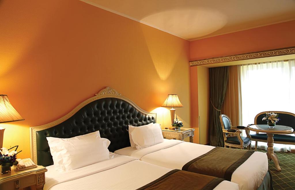 Двухместный (Стандартный двухместный номер с 2 отдельными кроватями) отеля Moscow Hotel, Дубай