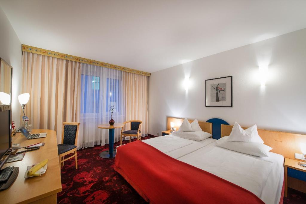 Двухместный (Двухместный номер «Комфорт» с 1 кроватью или 2 отдельными кроватями) отеля Hotel Boltzmann, Вена