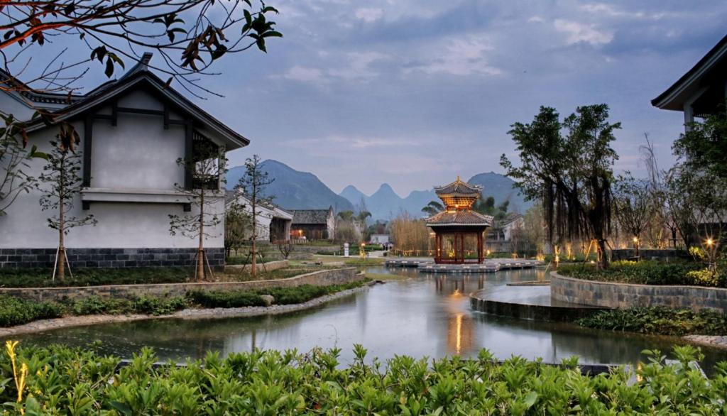 Сьюит (Pagoda Lake Twin Suite), Banyan Tree Yangshuo