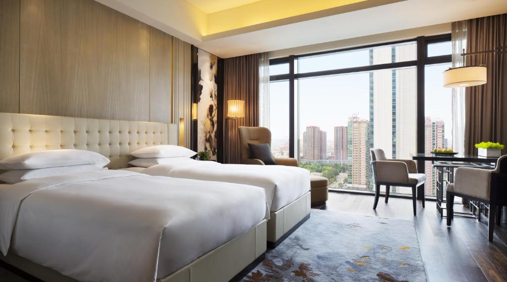 Двухместный (Двухместный номер «Гранд» с 2 отдельными кроватями) отеля Grand Hyatt Shenyang, Шэньян