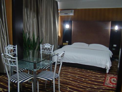Отель Mudan River Hotel, Муданьцзян