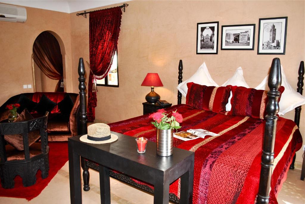 Сьюит (Люкс «Престиж») отеля Riad Al Mendili Kasbah Private Resort & Spa, Марракеш