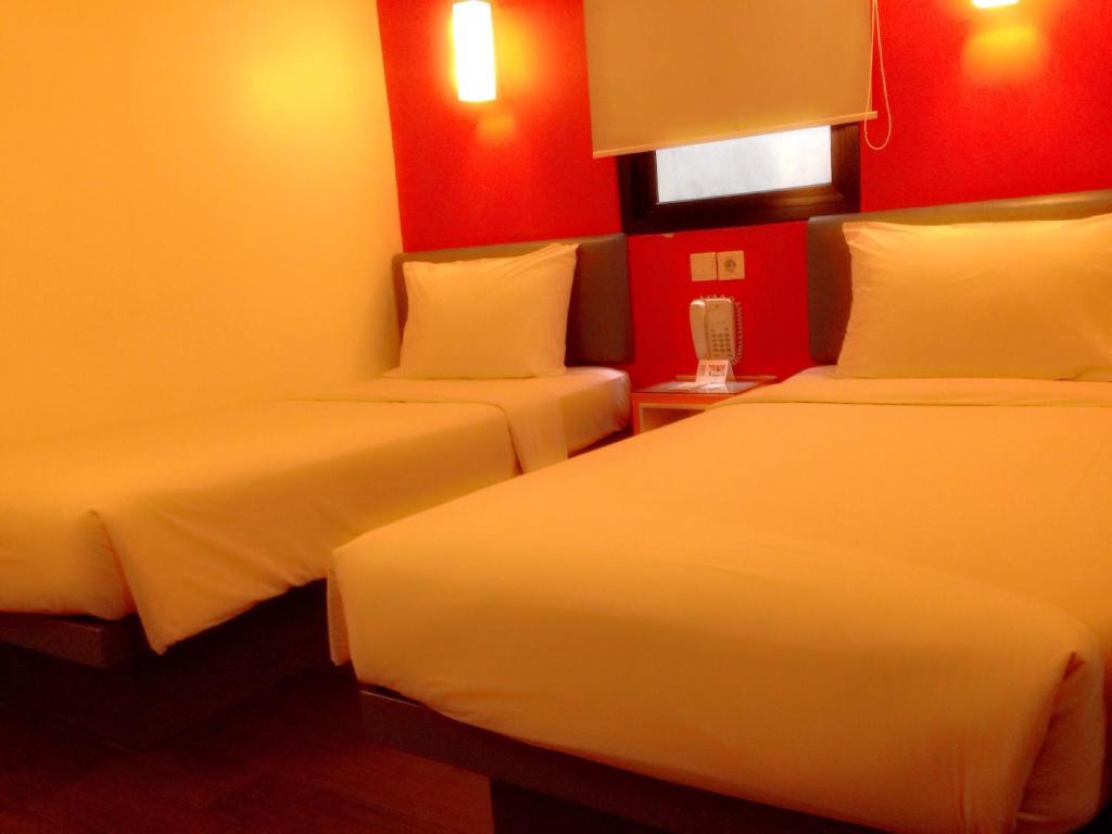 Двухместный (Двухместный номер «Смарт» с 2 отдельными кроватями) отеля Amaris Hotel Panglima Polim 1, Джакарта