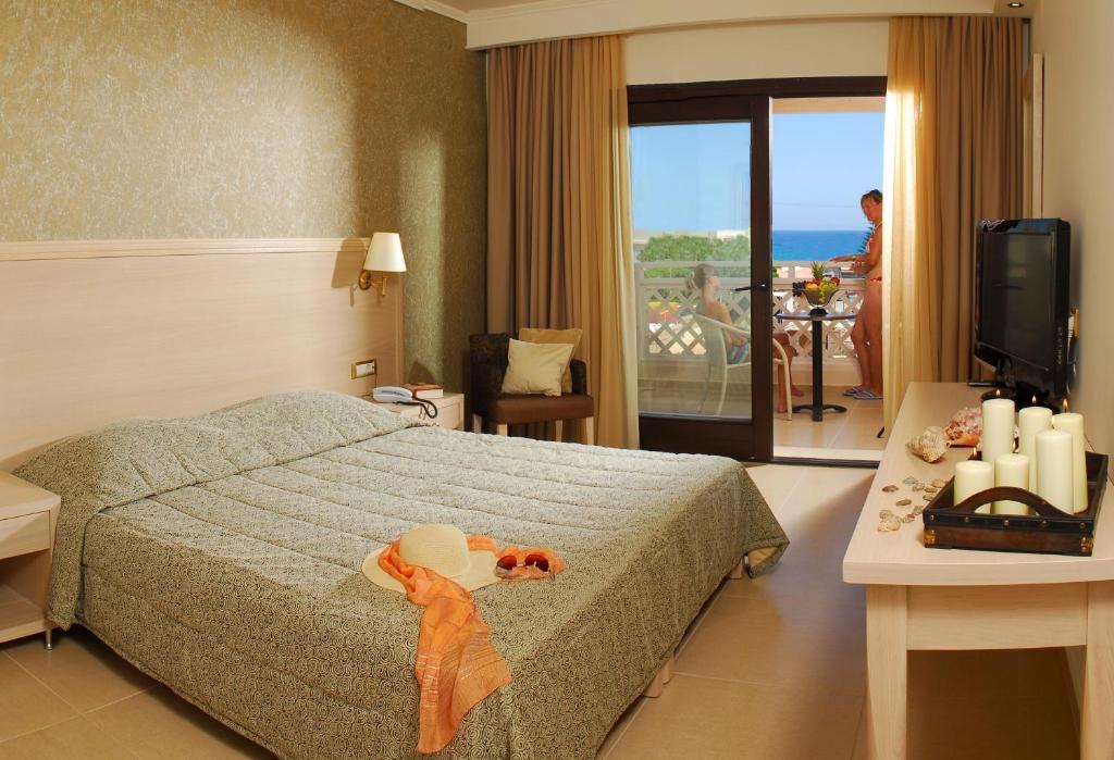 Сьюит (Полулюкс с 1 спальней) курортного отеля Cactus Royal, Сталис