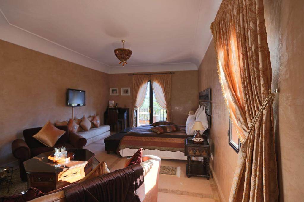 Сьюит (Люкс «Престиж»), Riad Al Mendili Kasbah Private Resort & Spa