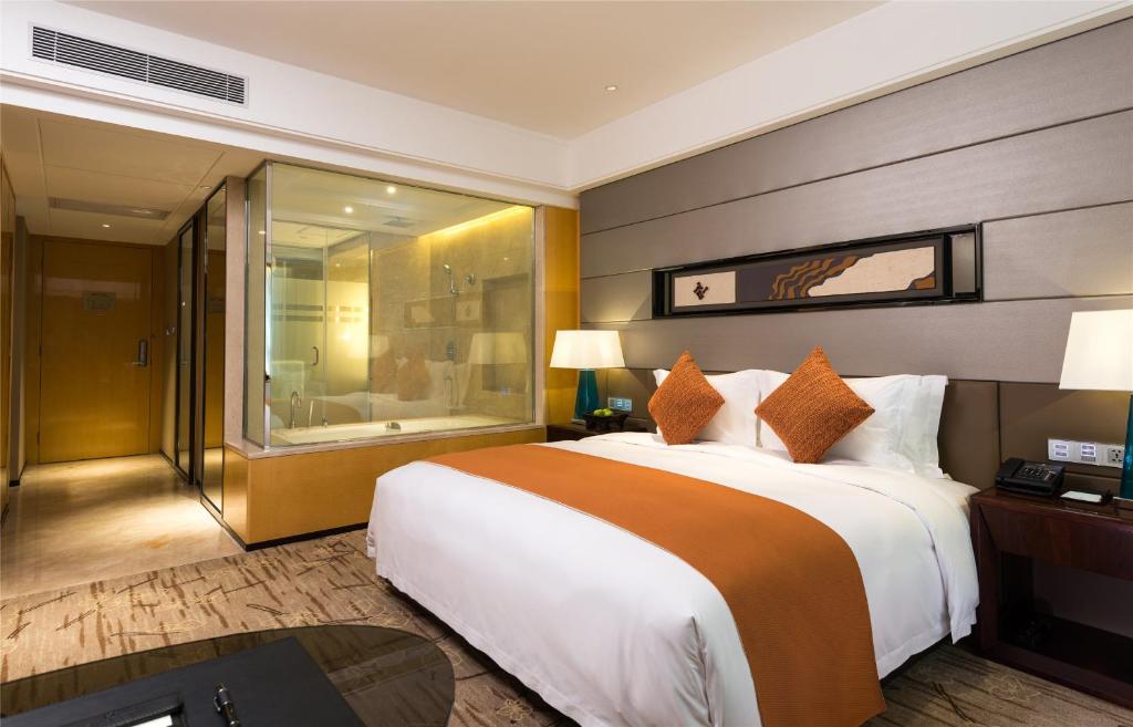 Двухместный (Представительский номер с кроватью размера «king-size») отеля Hotel Nikko Guangzhou, Гуанчжоу