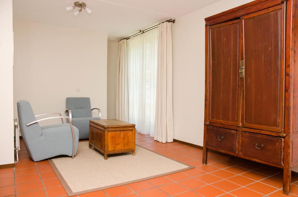 Двухместный (Роскошный двухместный номер с 2 отдельными кроватями) отеля Hotel Graaf Bernstorff, Схирмоннинг