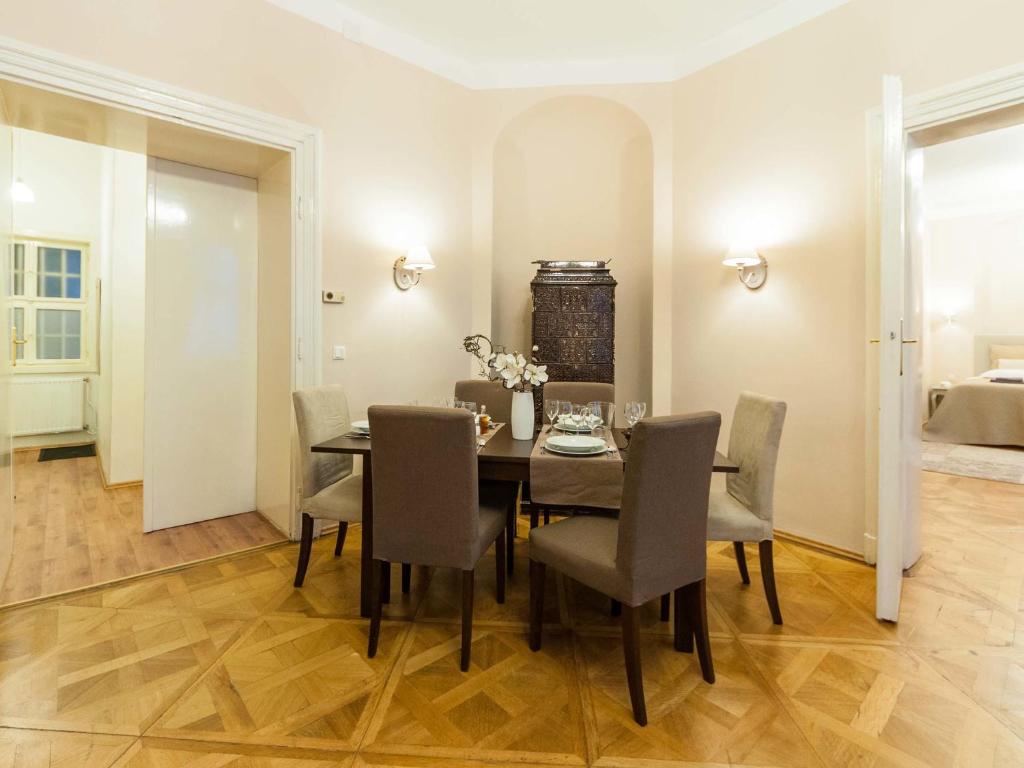 Апартаменты (Апартаменты с 2 спальнями: Schultergasse 5, 1010 Вена), Elegant Vienna