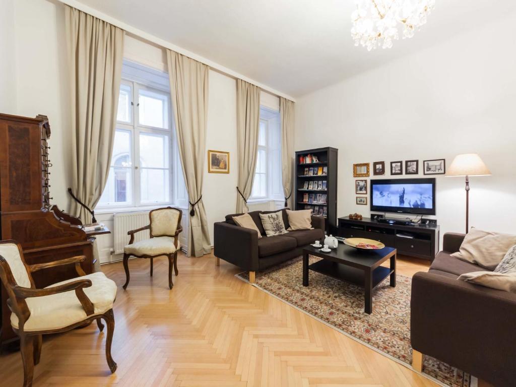 Апартаменты (Апартаменты с 3 спальнями: Kurrentgasse 10, 1010 Вена), Elegant Vienna