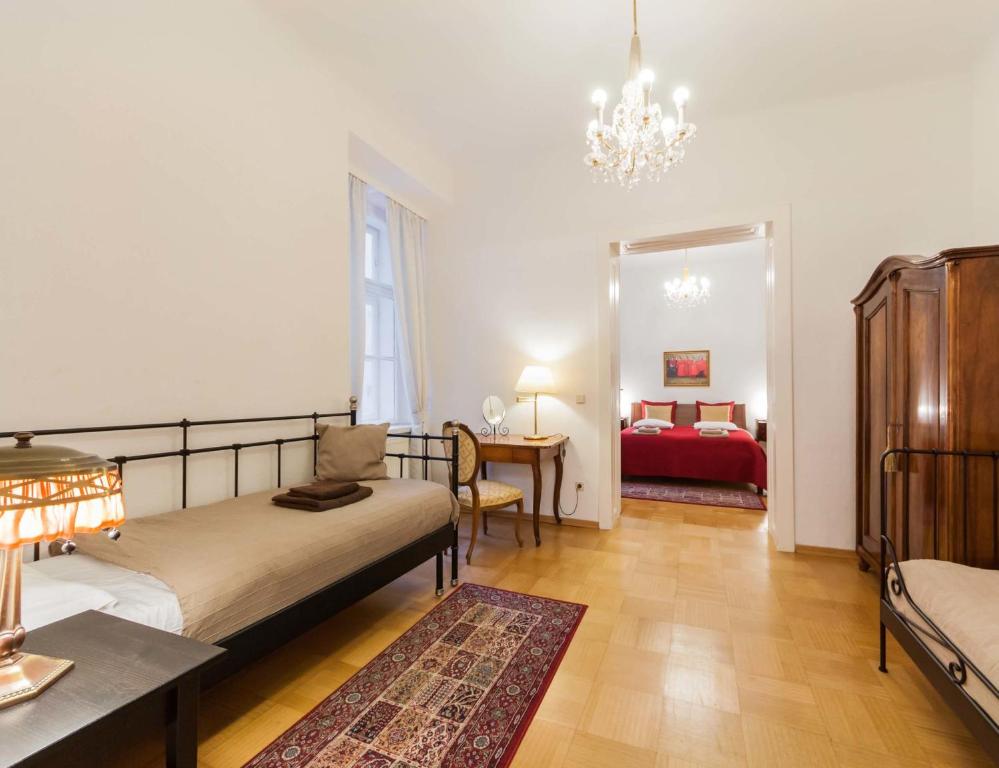 Апартаменты (Апартаменты с 3 спальнями: Kurrentgasse 10, 1010 Вена), Elegant Vienna