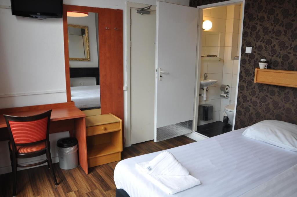 Двухместный (Двухместный номер с 2 отдельными кроватями) отеля Hotel Amsterdam Inn, Амстердам