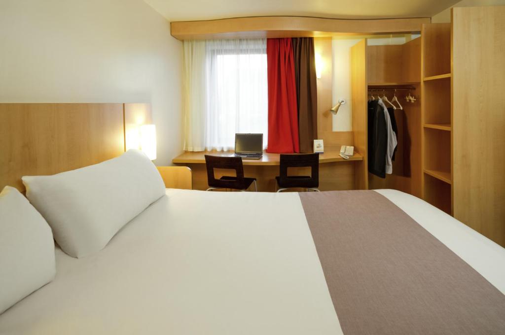 Двухместный (Стандартный двухместный номер с 1 кроватью) отеля ibis Hotel Brussels Airport, Дигем