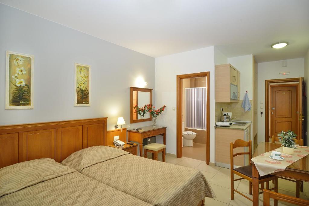 Апартаменты (Апартаменты с 2 спальнями) апарт-отеля Nektar Beach Hotel, Сталос