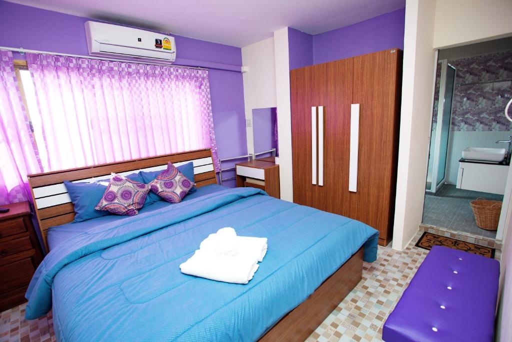 Двухместный (Стандартный двухместный номер с 1 кроватью) гостевого дома Sea Breeze Guest House, Пхетчабури