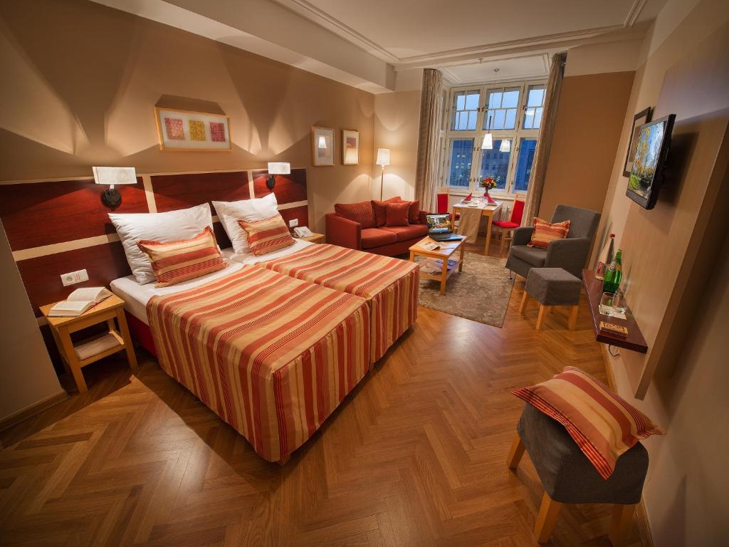 Двухместный (Двухместный номер с 1 кроватью и бесплатным мини-баром) отеля EA Hotel Julis, Прага