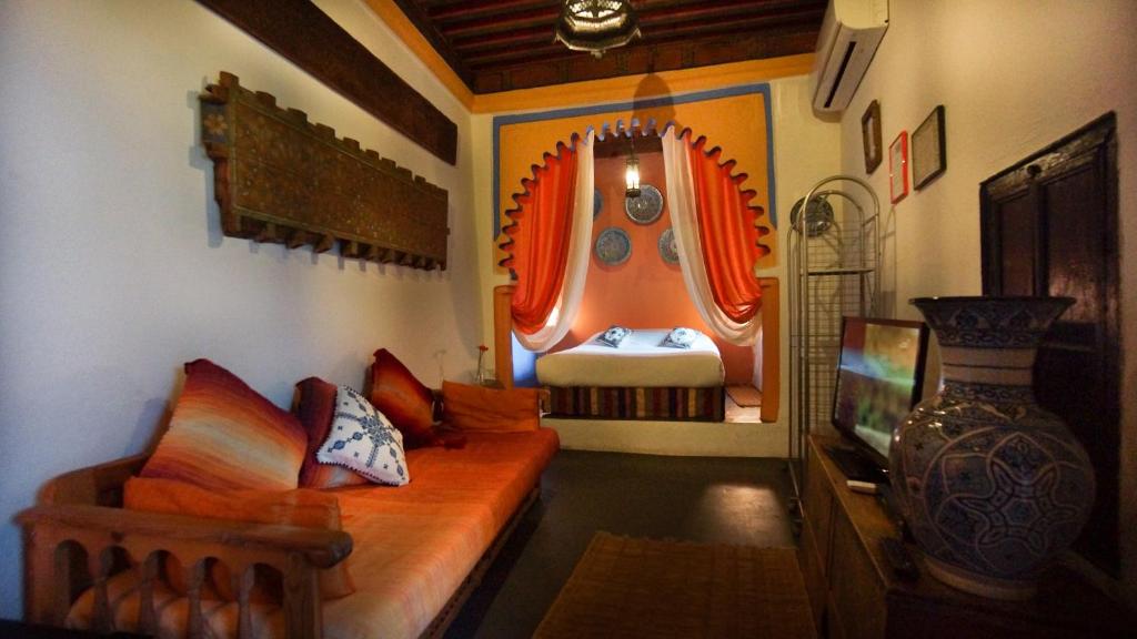 Сьюит (Улучшенный люкс) отеля Hotel Casa Miguel, Шефшауэн