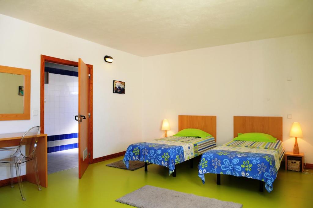 Двухместный (Двухместный номер с 2 отдельными кроватями - Подходит для гостей с ограниченными физическими возможностями) хостела HI Hostel Castelo Branco - Pousada de Juventude, Каштелу Бранку