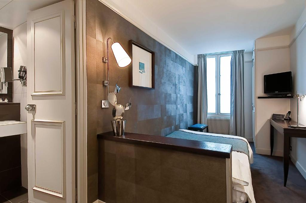 Одноместный (Одноместный номер с ванной) отеля Hôtel Duo, Париж