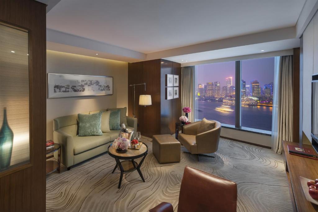 Сьюит (Люкс Harbour City), Mandarin Oriental Pudong, Shanghai