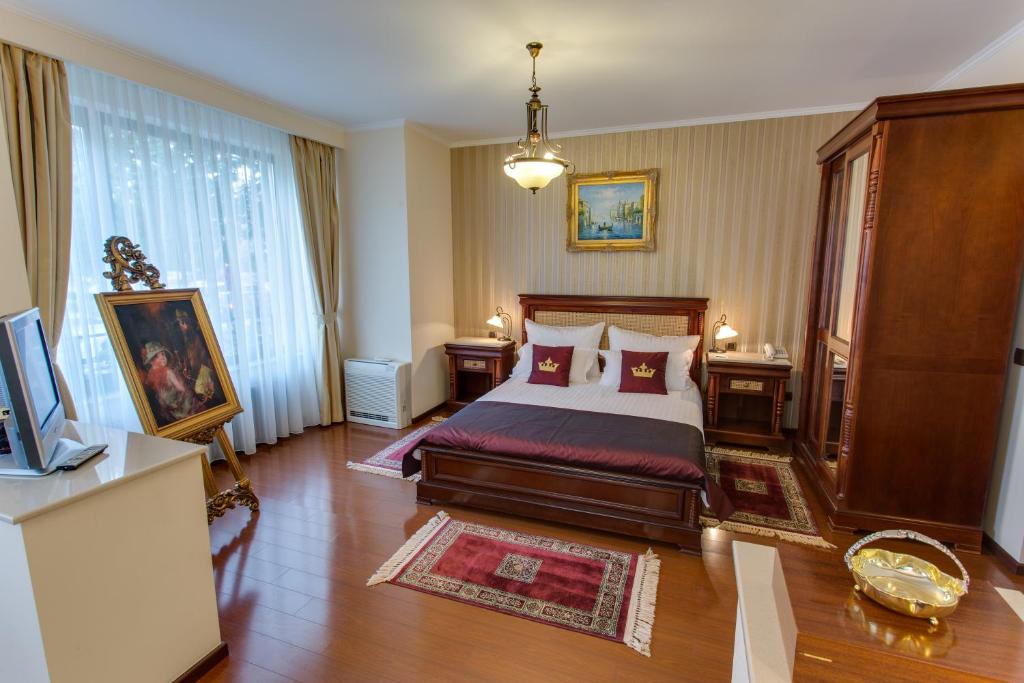 Сьюит (Полулюкс), Vila Paris Boutique Hotel