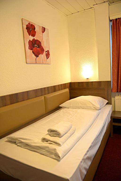 Одноместный (Бюджетный одноместный номер с общей ванной комнатой) мотеля Motel21 Hamburg Mitte, Гамбург