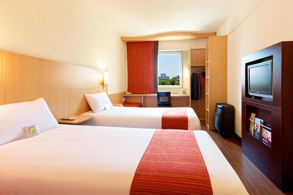 Двухместный (Only for Mainland Chinese Citizens with Chinese ID Card - Twin Room), Ibis Beijing Dongdaqiao