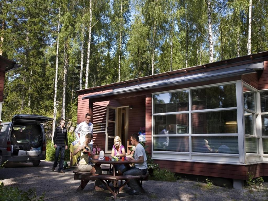 Номер (Коттедж с 2 спальнями) кемпинга Rastila Camping Helsinki, Хельсинки