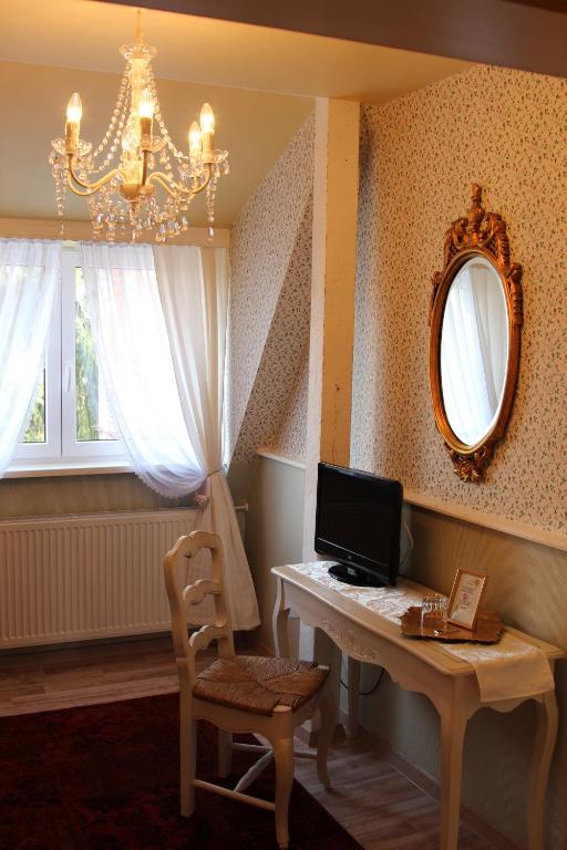 Одноместный (Одноместный номер с общей ванной комнатой) гостевого дома Anno 1900 Hotel Babelsberg, Потсдам