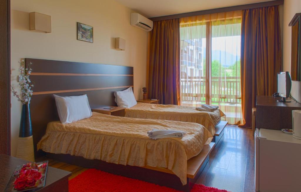 Двухместный (Двухместный номер с 2 отдельными кроватями) отеля St. George Ski & SPA Hotel - Half Board, Банско