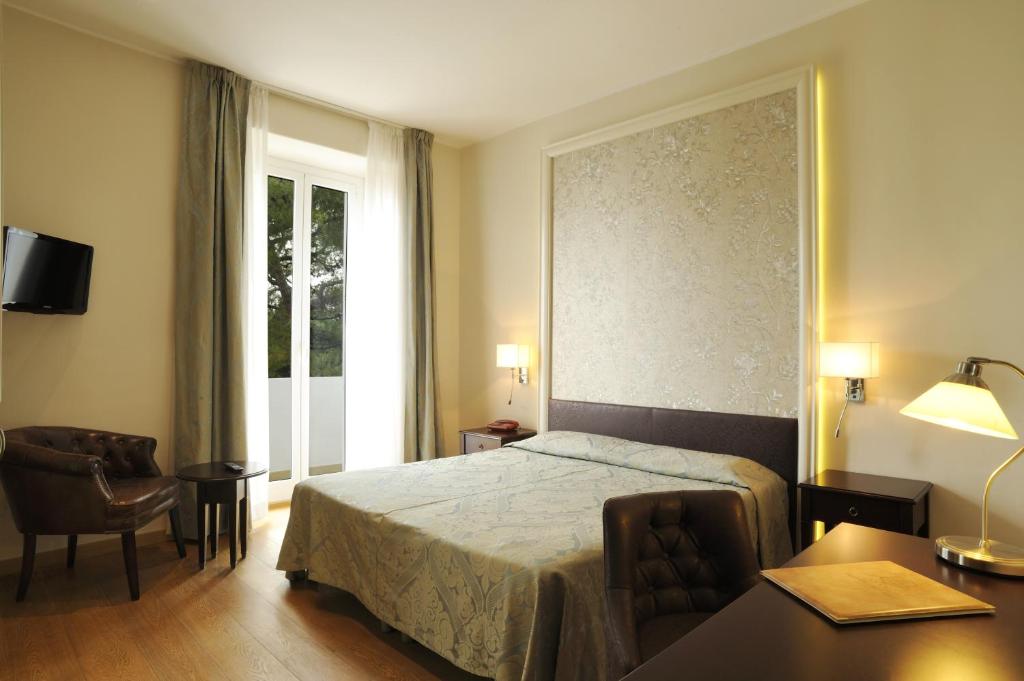 Двухместный (Двухместный номер с 1 кроватью или 2 отдельными кроватями) отеля Grand Hotel Mediterranee, Алассио
