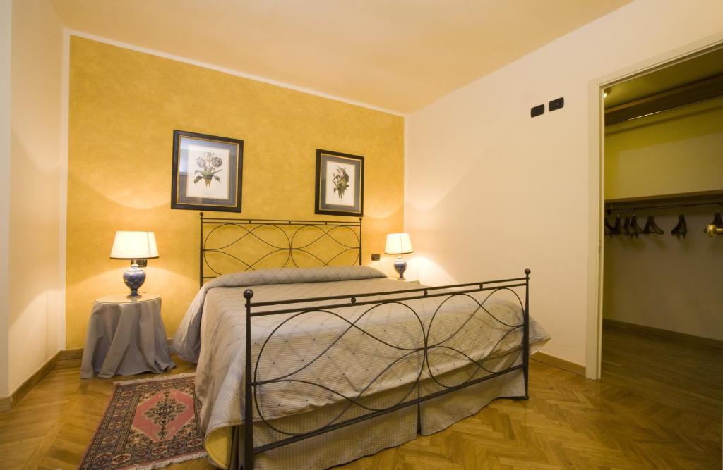Апартаменты (Апартаменты эконом-класса с 2 спальнями (4 взрослых)) апарт-отеля Palazzo Gamba Luxury Apartments, Флоренция