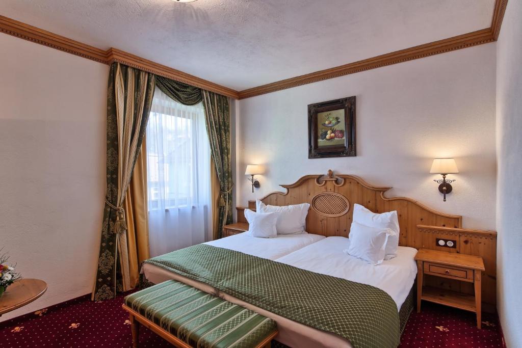 Двухместный (Стандартный двухместный номер с 1 кроватью) отеля Mercure Sighisoara Binderbubi Hotel & Spa, Сигишоара