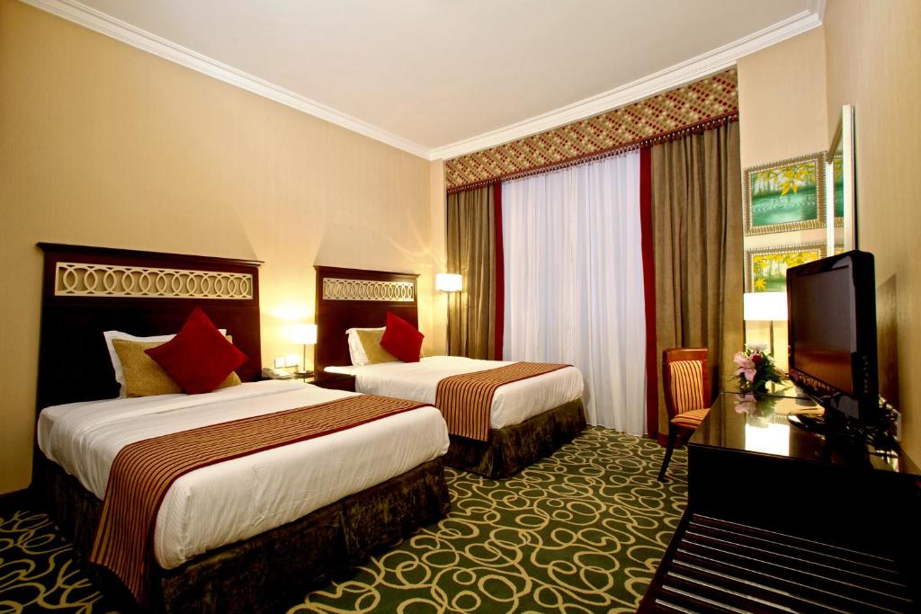 Двухместный (Улучшенный двухместный номер с 2 отдельными кроватями) отеля Concorde Hotel - Fujairah, Фуджейра