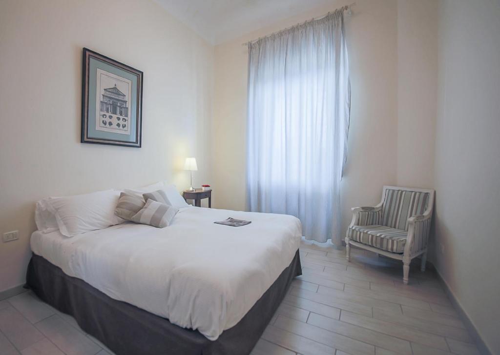 Апартаменты (Апартаменты с 2 спальнями: Via Ghibellina, 69), Apartments Florence- Duomo