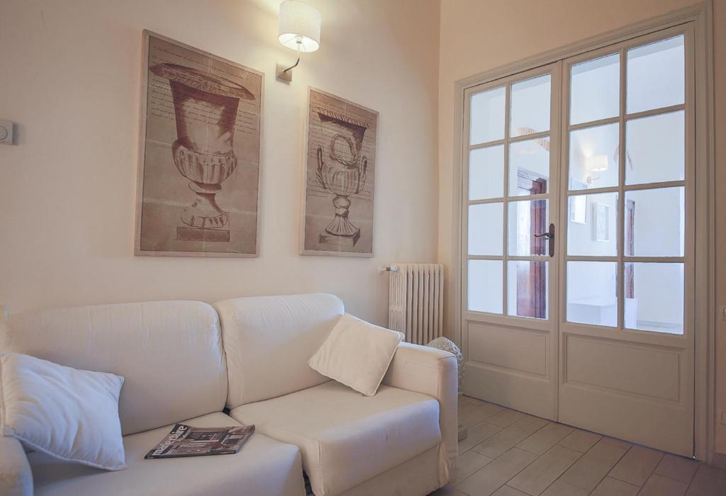 Апартаменты (Апартаменты с 2 спальнями: Via Ghibellina, 69), Apartments Florence- Duomo