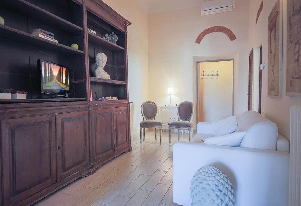 Апартаменты (Апартаменты с 2 спальнями: Via Ghibellina, 69), Apartments Florence- Duomo