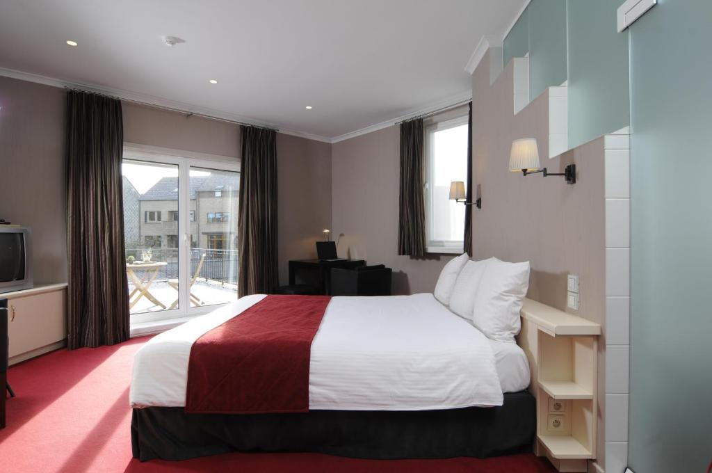 Двухместный (Номер Brilliant с гидромассажной ванной) отеля Hotel Astoria Gent, Гент