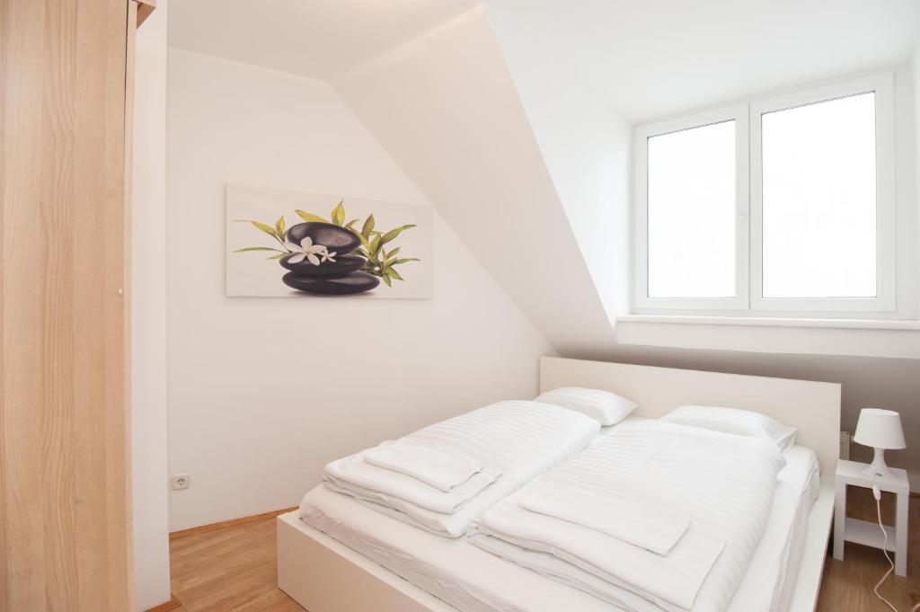 Апартаменты (Апартаменты с 3 спальнями по адресу: Mariannengasse 30а), Vienna-apartment-one Mariannengasse